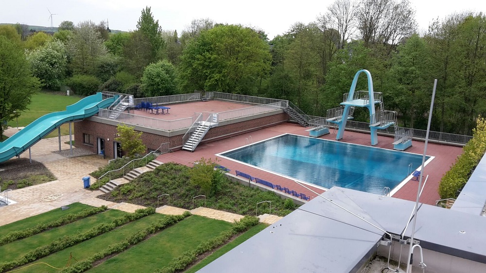 Freibad Kamp-Lintfort Sprungbecken Freibad Kamp-Lintfort Sprungbecken